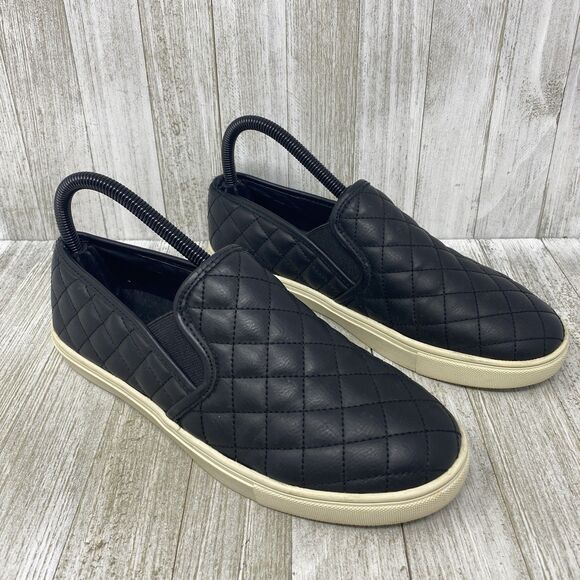 Steve Madden Shoes - Steve Madden Ecentrcq Slip-On Comfort Shoes Women's Size 8.5M Black Quilted